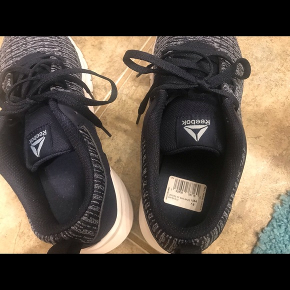 Navy Reebok Shoes - Picture 3 of 4